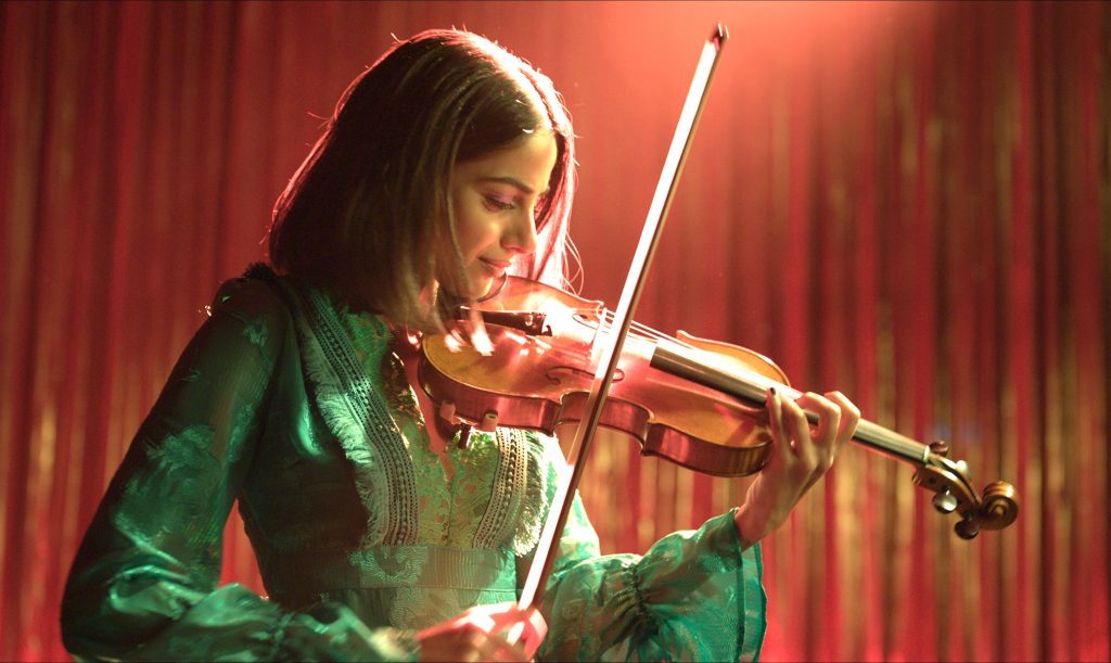 Kavita, el personaje de ficción interpretado por la actriz galesa de origen indio Banita Sandhu (European Dreams Factory).