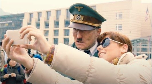 Selfie con Hitler durante el rodaje de "Er ist wieder da".